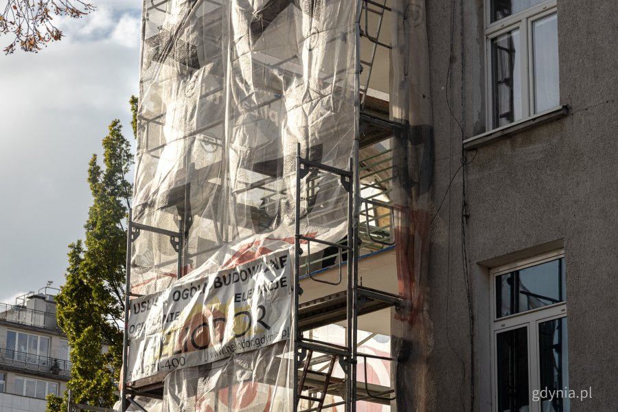 Prace remontowe dotowane przez miasto – budynek przy skwerze Kościuszki 14 (fot. Kamil Złoch)