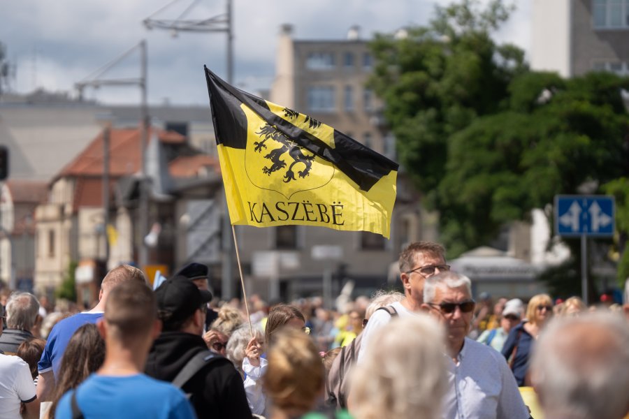 Barwny korow&oacute;d przeszedł przez Gdynię 