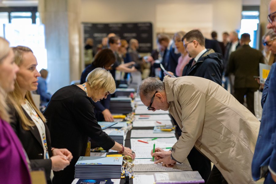 Samorządowcy biorący udział w posiedzeniu Związku Miast Polskich (fot. Maciej Nowaczyk// Związek Miast Polskich)