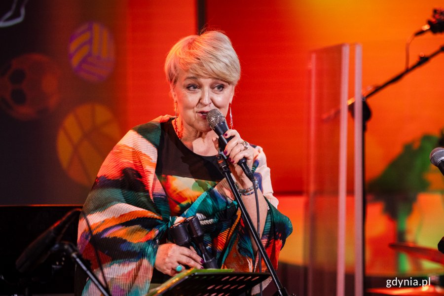 Krystyna Stańko podczas koncertu z okazji 90. urodzin Przemka Dyakowskiego