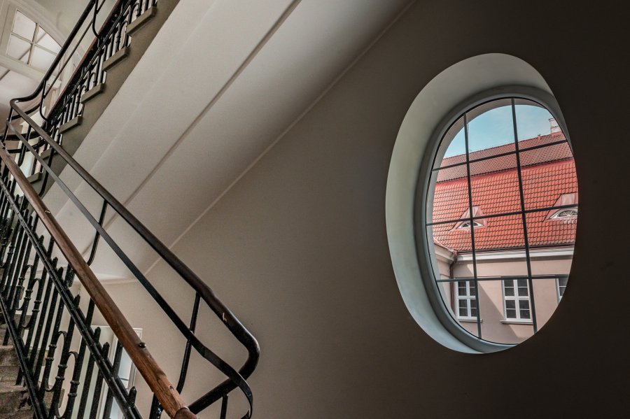 Budynek dawnej szkoły przy ul. 10 lutego zaadaptowany zostanie na potrzeby Centrum Nowoczesnego Seniora // fot. Laboratorium Innowacji Społecznych