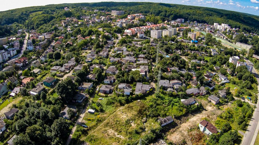 Pekin to nazwa osiedla na Wzgórzu Orlicz-Dreszera w dzielnicy Leszczynki. Teren jest prywatny, a w substandardowej zabudowie jeszcze do niedawna mieszkało 200 osób // fot. Aleksander Trafas