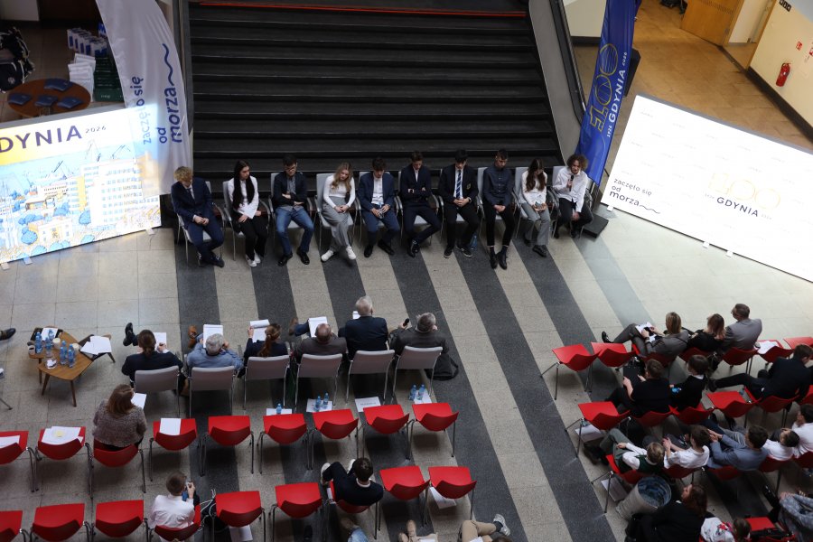 Finał Konkursu Wiedzy o Gdyni. Finaliści szk&oacute;ł ponadpodstawowych