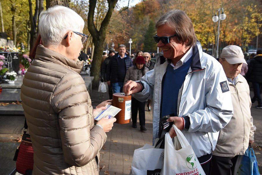 W Gdyni tradycyjnie odbywa się zbiórka pieniędzy na rzecz Hospicjum imienia św. Wawrzyńca, fot. M. Puszczewicz