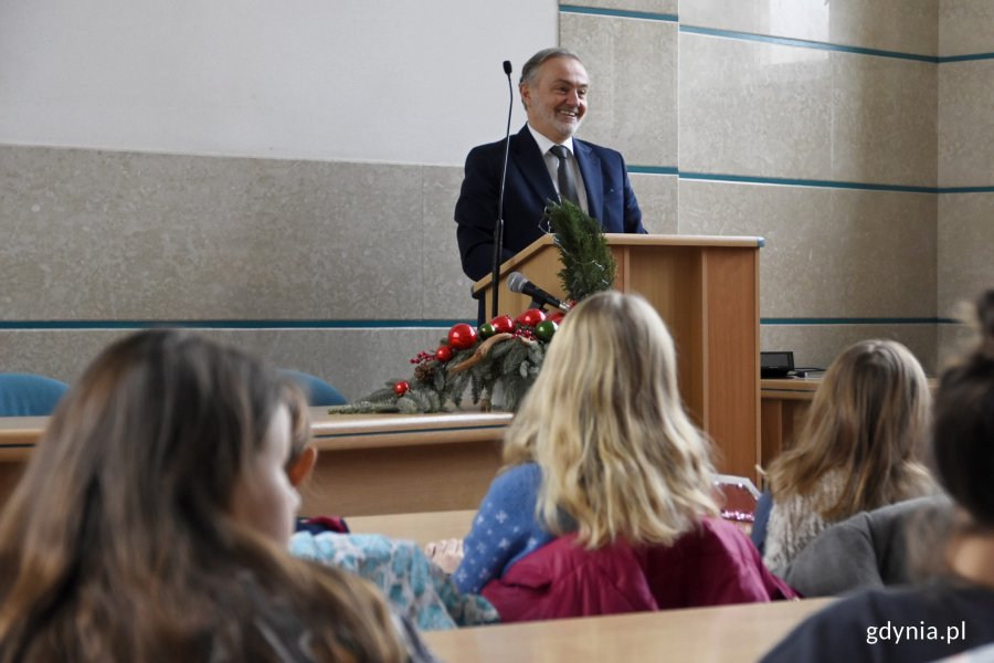  Dzieci spotkały się z Wojciechem Szczurkiem, prezydentem Gdyni, fot. Jan Ziarnicki