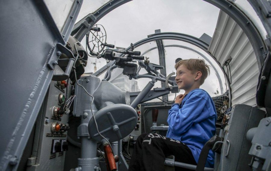 ORP Mewa udostępniona została zwiedzającym z okazji 30. rocznicy wizyty Jana Pawła II w Gdyni.//fot. Dawid Linkowski