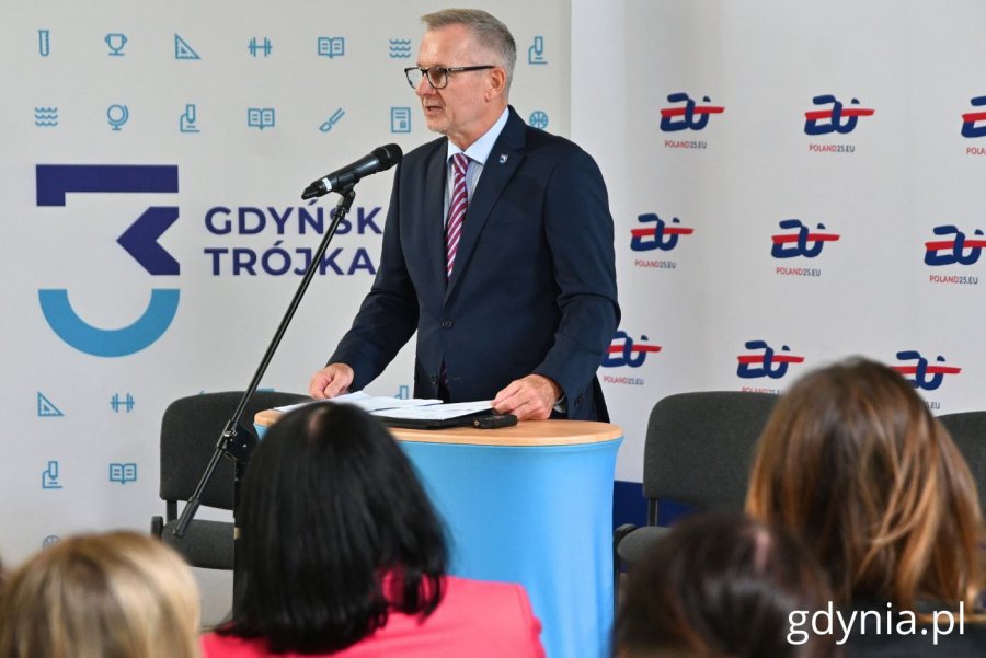 Wiesław Kosakowski, dyrektor III Liceum Ogólnokształcącego w Gdyni (fot. Magdalena Starnawska)