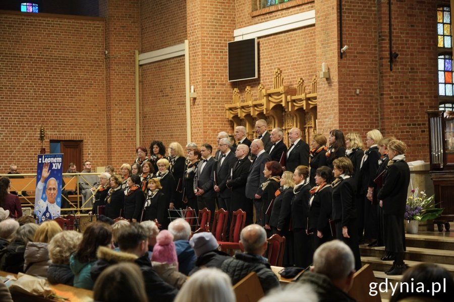 Jubileuszowy koncert Chóru Mieszanego „Symfonia” w kościele o. franciszkanów w Gdyni