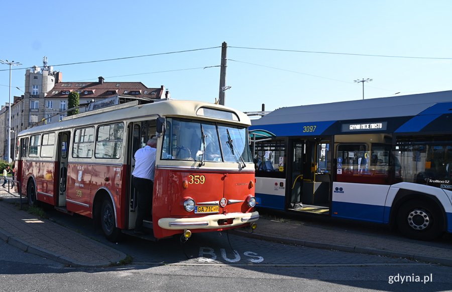 zabytkowy trolejbus