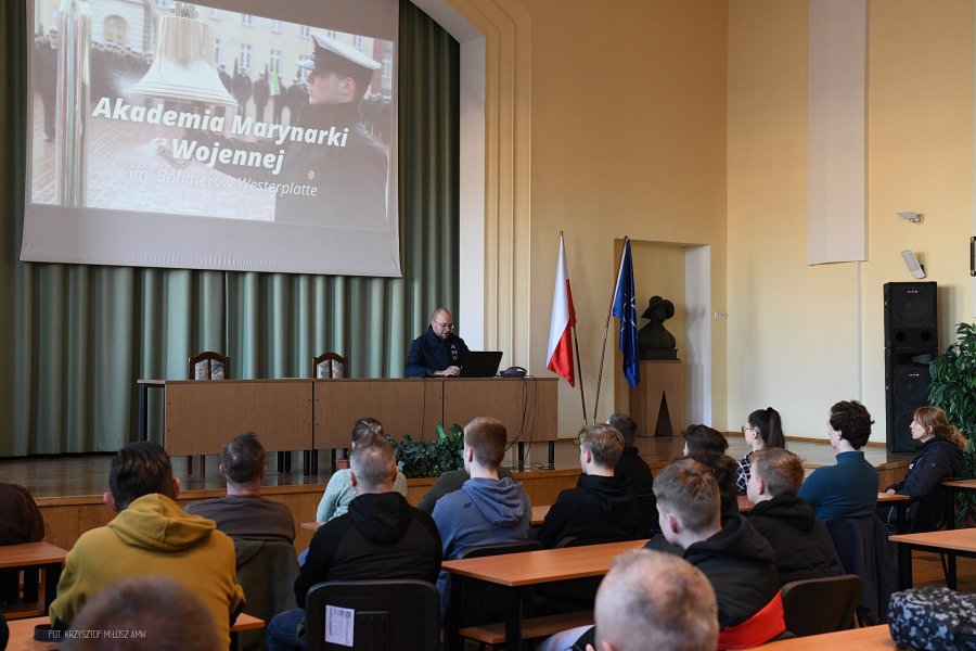 3.edycja projektu „Trenuj z wojskiem wiosna-lato” w AMW