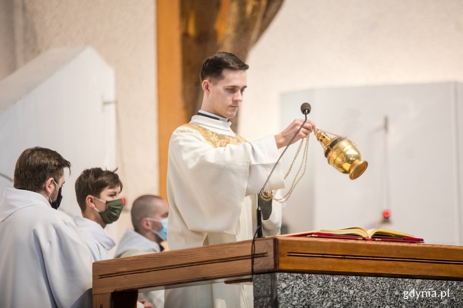 Częścią oficjalnych obchodów 95. urodzin Gdyni była niedzielna msza święta z honorową asystą wojskową // fot. Karol Stańczak