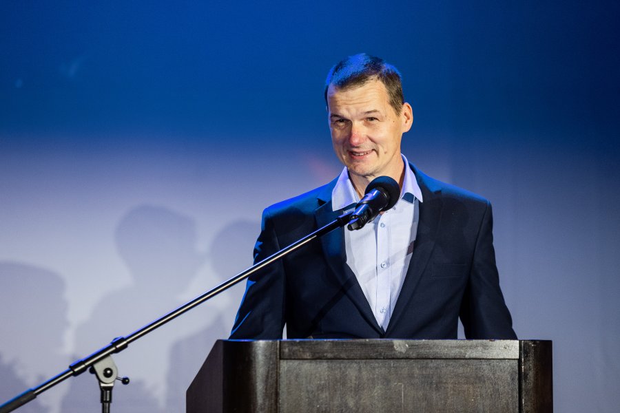 Tomasz Marek Kacik - Nauczyciel Pomorza Roku 2024 podczas gali w Operze Bałtyckiej 