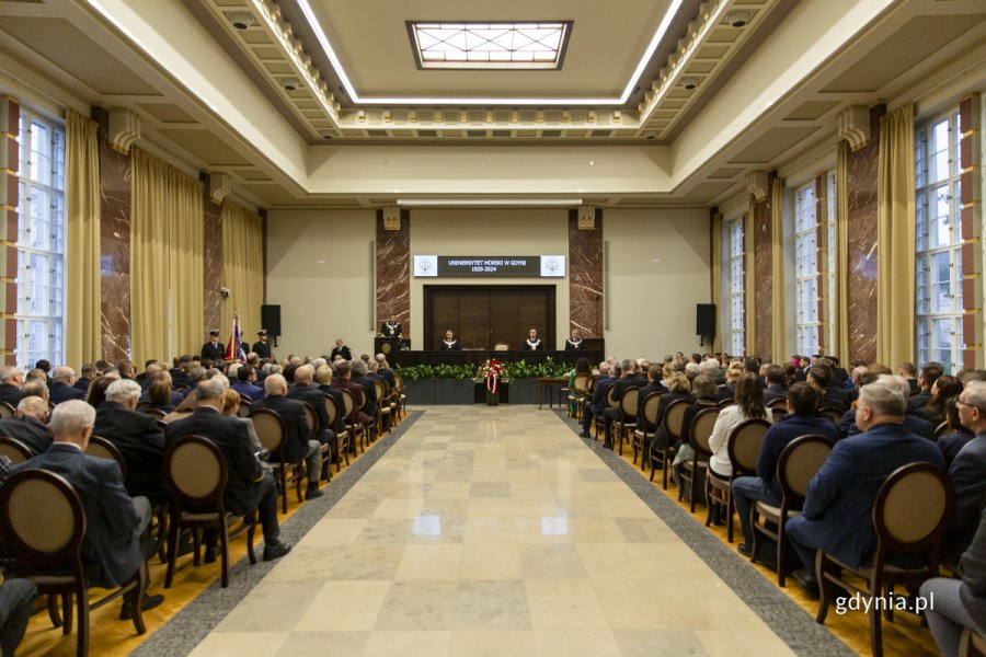 Uroczyste posiedzenie senatu uczelni odbyło się w auli im. T. Meissnera