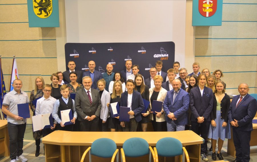 Wręczenie nagród prezydenta dla 21 sportowców za  osiągnięcia w drugim półroczu 2019 roku // fot. Dawid Kowalski 