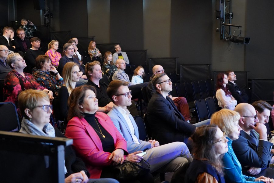 Uczestnicy ogłoszenia wynik&oacute;w grant&oacute;w i stypendi&oacute;w artystycznych &bdquo;Gdynia 2026&rdquo;