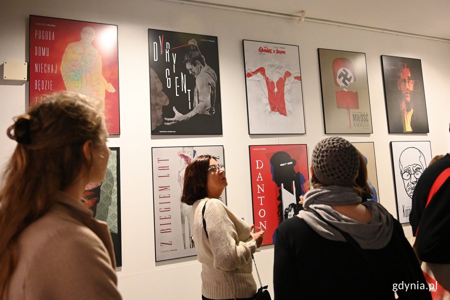 Wernisaż wystawy plakatów Andrzeja Pągowskiego do filmów Andrzeja Wajdy "Wajda na nowo" w Muzeum Miasta Gdyni. Fot. Michał Puszczewicz