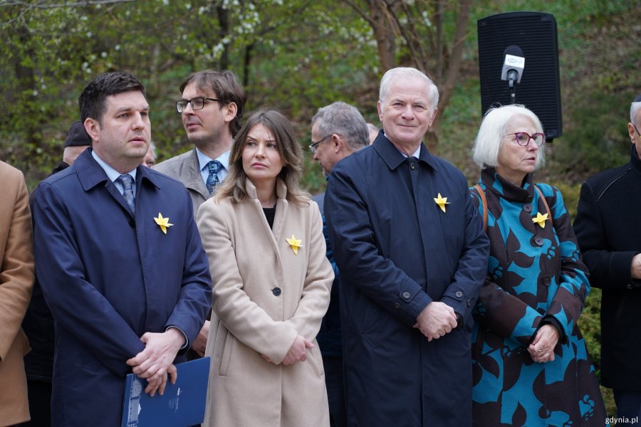 Na zdjęciu m.in.: senator Sławomir Rybicki, wiceprezydent Gdyni Maciej Zielonka oraz radne miasta: Monika Strzałkowska i Joanna Zielińska