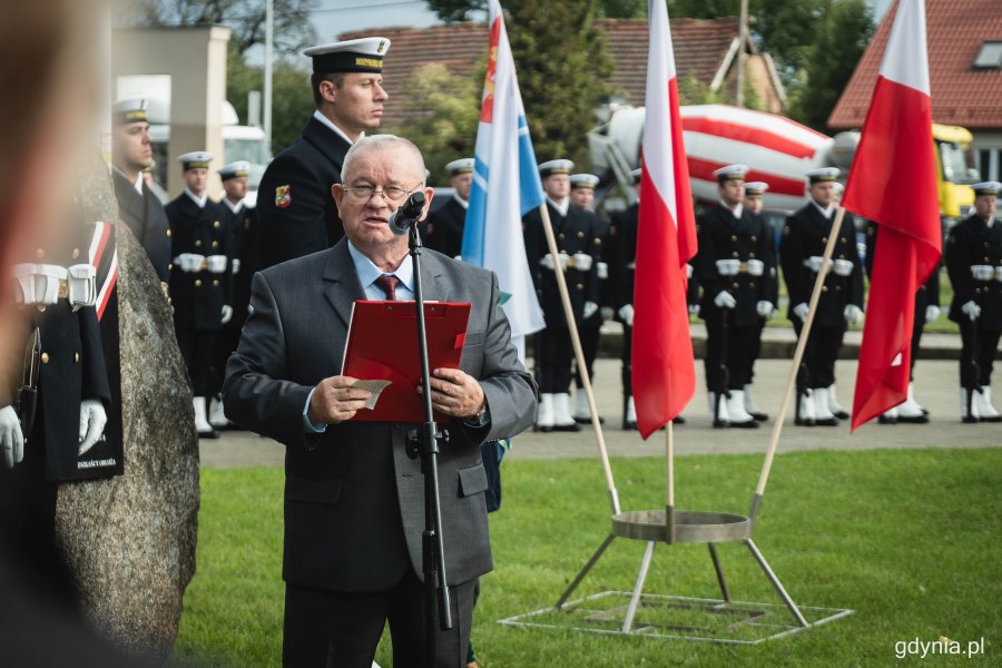 Uroczystość odsłonięcia tablicy upamiętniającej pułkownika Stanisława Dąbka // fot. Kamil Złoch