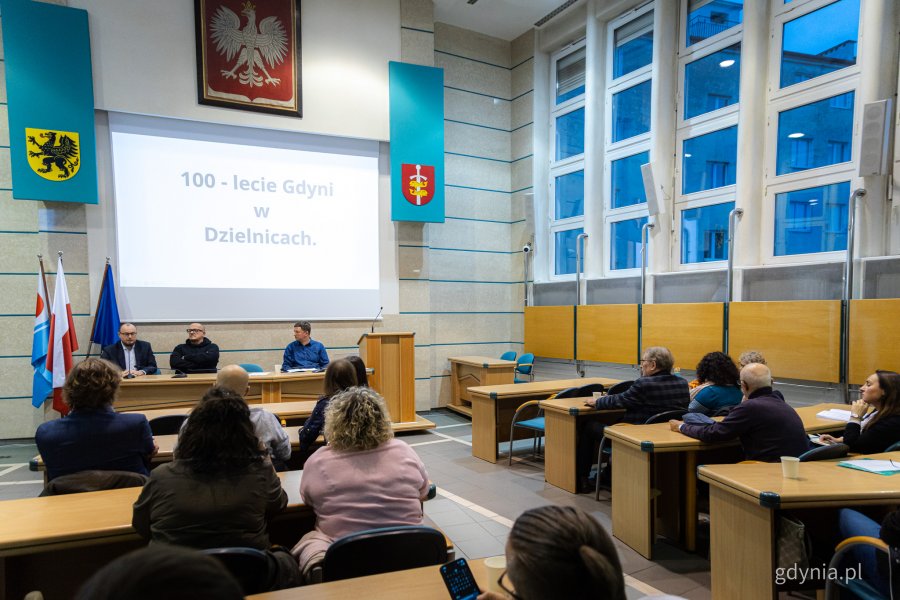 Forum Gdyńskich Rad Dzielnic poświęcone dyskusji o przygotowaniach do 100-lecia Gdyni (fot. Kamil Złoch)