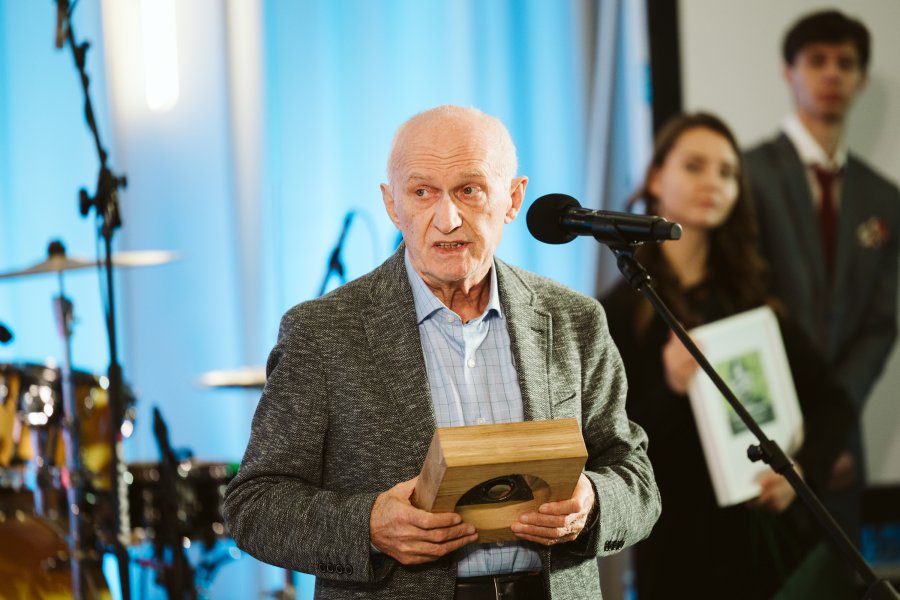 Na zdjęciu: Włodzimierz Grzechnik, członek zarządu Pomorskiej Fundacji Filmowej w Gdyni, producenta Festiwalu Polskich Filmów Fabularnych w Gdyni, który został uhonorowany Medalem Karty Trójmiasta  (fot. Martyna Martyna Niećko // Agencja Wyborcza.pl) 