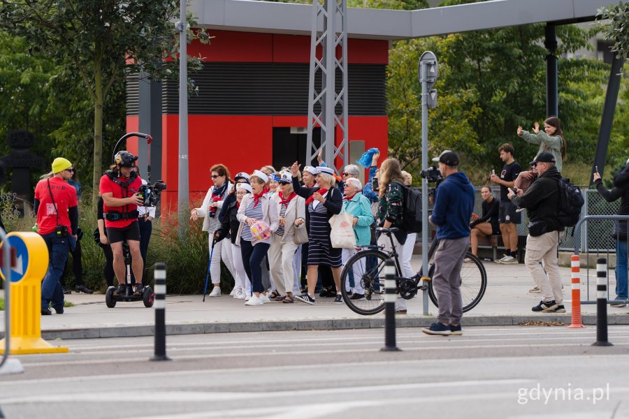 Gdyńskie seniorki w trakcie nagrywania lipduba