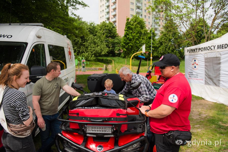 Witomiński Piknik Mundurowy zgromadził zar&oacute;wno sympatyk&oacute;w służb mundurowych, chętnych do badań i miłośnik&oacute;w spędzania wolnego czasu na świeżym powietrzu