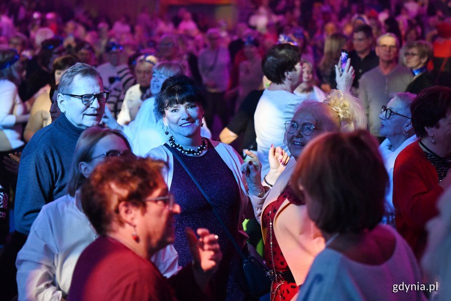Uczestnicy balu w Polsat Plus Arenie Gdynia