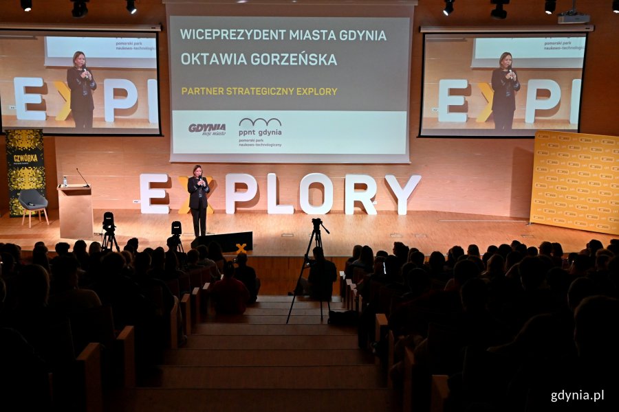 Wiceprezydentka Gdyni Oktawia Gorzeńska podczas inauguracji Przystanku Gdynia na Gdynia Explory Weeku 
