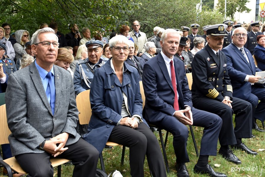 W gdyńskich obchodach Dnia Sybiraka uczestniczyli m.in.: Joanna Zielińska, przewodnicząca Rady Miasta Gdyni oraz radny Zenon Roda // fot. Magdalena Czernek