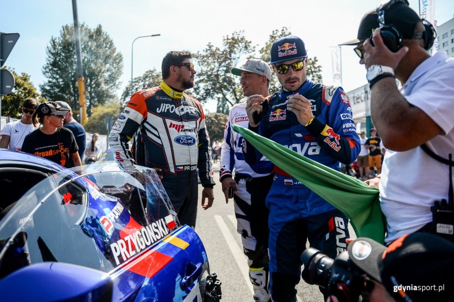 Gdynia znalazła się w centrum motoryzacyjnej Polski - wszystko za sprawą Verva Street Racing Gdynia 2019 // fot. Dawid Linkowski