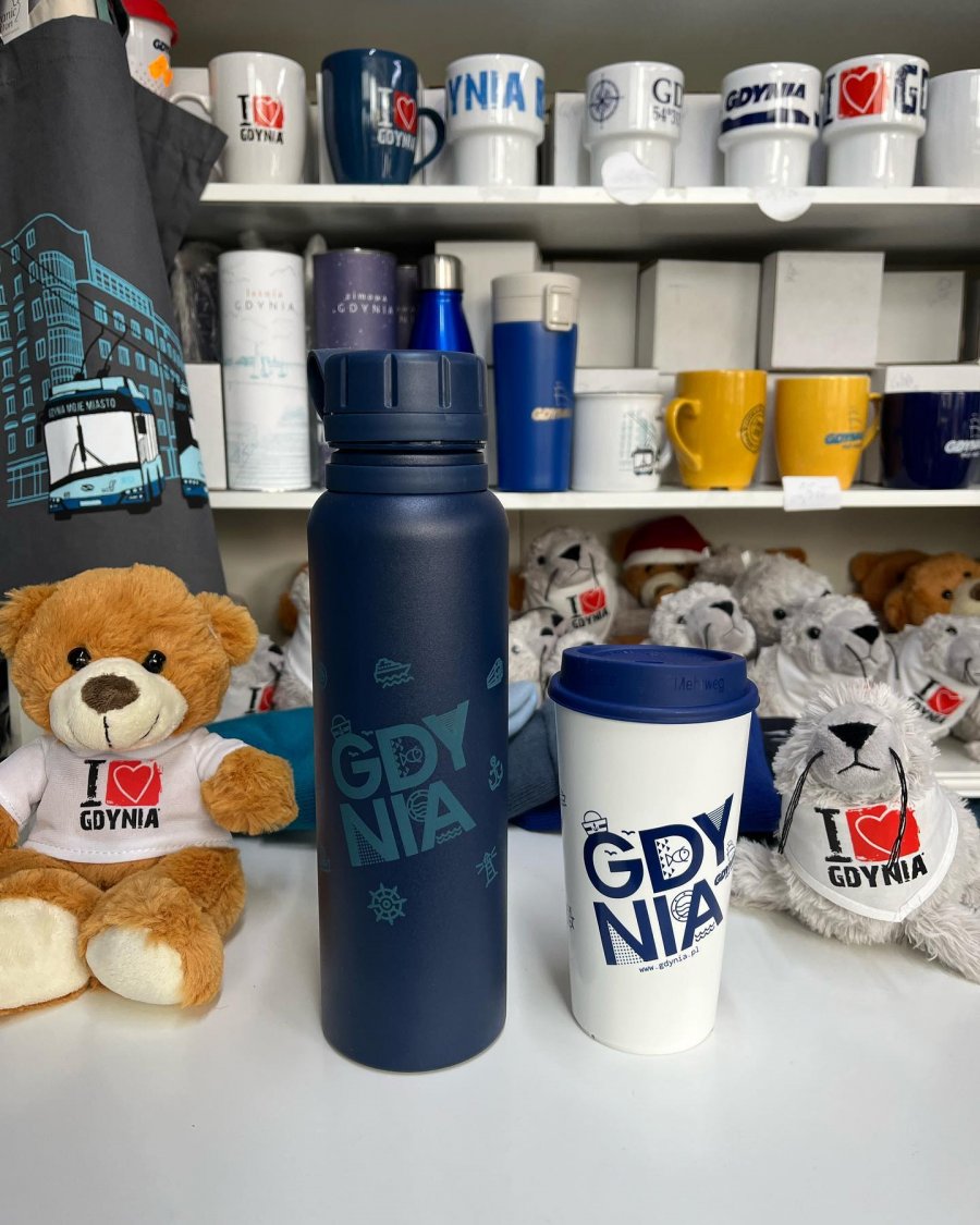 Miś, termos, kubek i foczka z napisem Gdynia