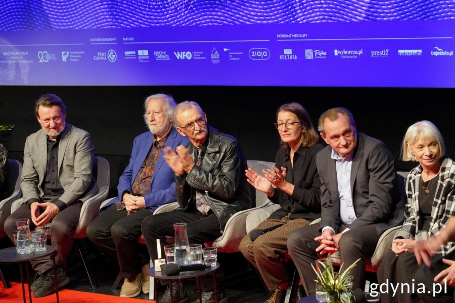 Na zdjęciu Marek Koterski w towarzystwie filmowców