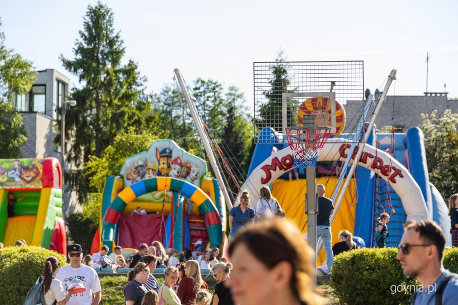 Piknik Rodzinny w Szkole Podstawowej nr 11 &bdquo;90 lat Szkoły &ndash; 100 lat Gdyni&rdquo; (fot. Natalia Kawalerowicz)