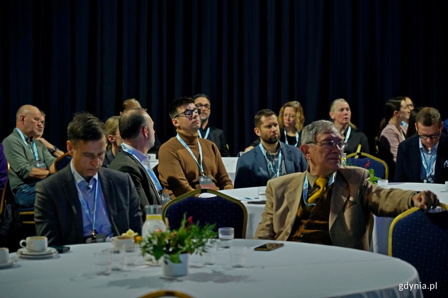 Uczestnicy Baltic Ports for Climate Conference 2025 zgromadzeni w sali koncertowej Zarządu Morskiego Portu Gdynia