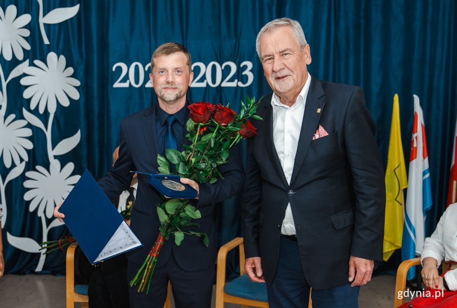 Laureatami Medalu w 2023 roku są: Andrzej Busler, Marcin Scheibe i Redakcja Kaszubska Radia Gdańsk Fot. Mateusz Dietrich
