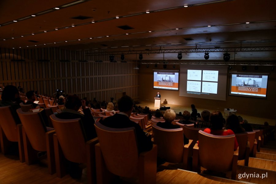 8. konferencja naukowa "Modernizm w Europie - modernizm w Gdyni" w Pomorskim Parku Naukowo-Technologicznym w Gdyni. Fot. Przemysław Kozłowski