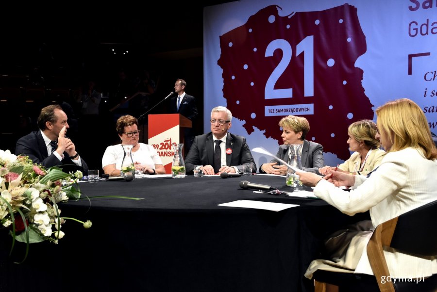 W Filharmonii Bałtyckiej na Ołowiance samorządowcy z całej Polski wzięli udział w sesji Samorządna Rzeczpospolita, fot. Jan Ziarnicki.