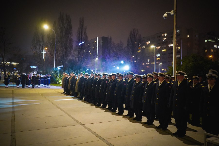 Capstrzyk z okazji 101. rocznicy utworzenia morskiego Rodzaju Sił Zbrojnych // fot. st. chor. szt. Mar. Piotr Leoniak