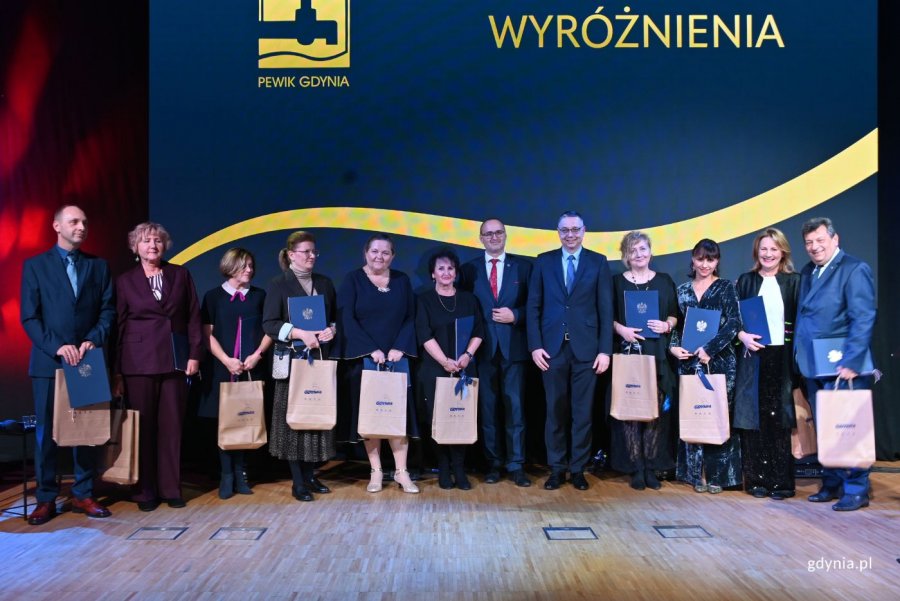 Wyróżnienia wręczył również wicewojewoda pomorski Emil Rojek (fot. Magdalena Starnawska)