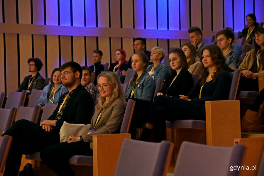 Uczestnicy gali otwarcia Gdynia Explory Week zgromadzeni w sali audytoryjnej Pomorskiego Parku Naukowo-Technologicznego // fot. Magdalena Czernek