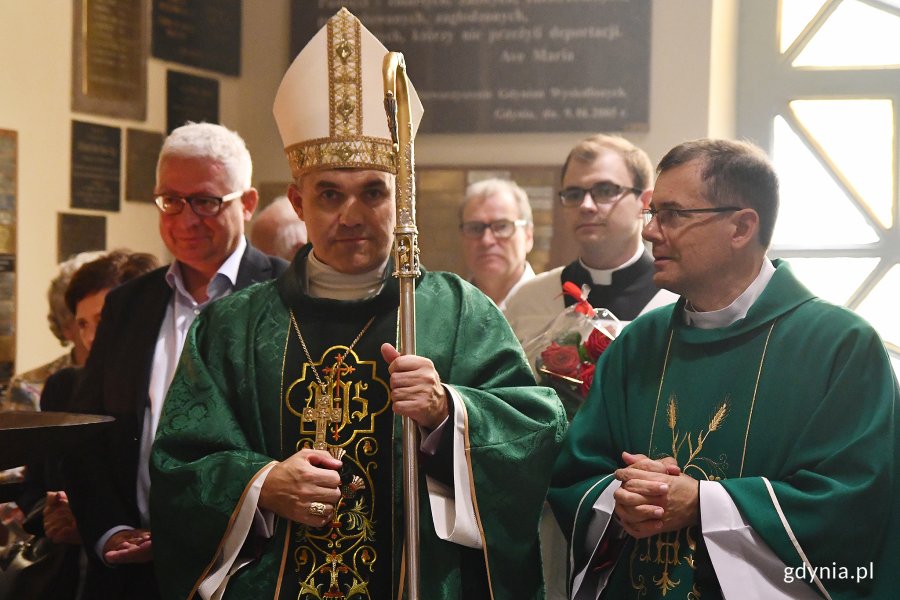 Uroczystość odsłonięcia tablicy pamiątkowej Gabriela Szczęsnego Chrzanowskiego w kościele Najświętszego Serca Pana Jezusa w Gdyni, fot. Michał Puszczewicz