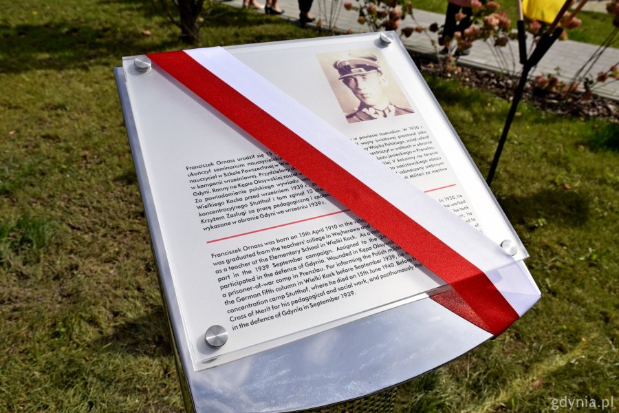 Tablica pamiątkowa w parku Franciszka Ornassa, fot. Paweł Kukla