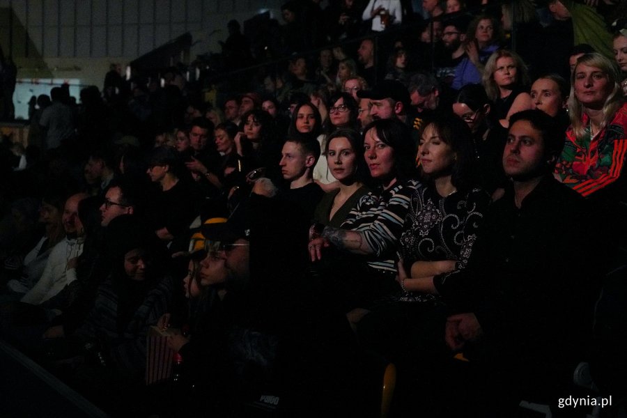 Widzowie zgromadzeni na koncercie Eryki Badu w Polsat Plus Arenie Gdynia 