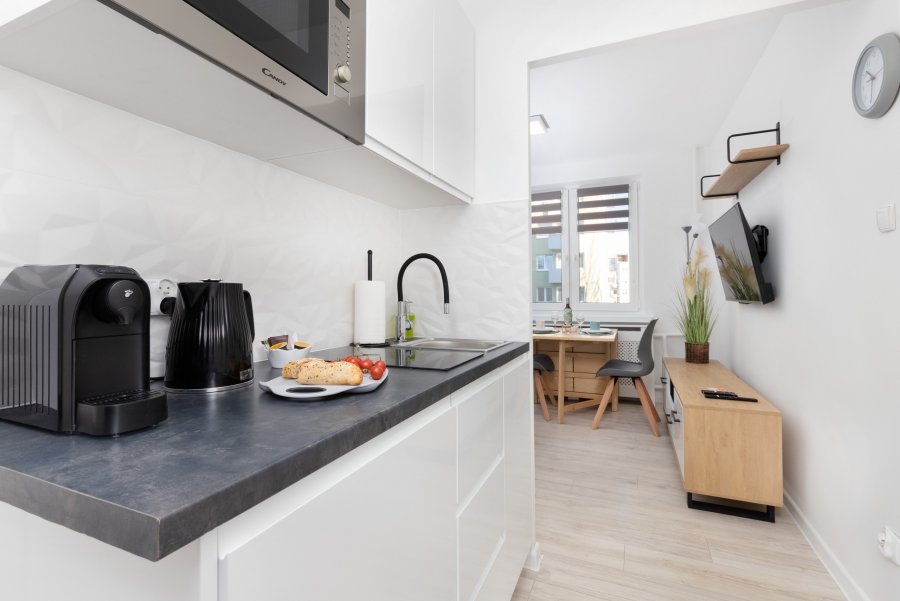 Apartament Przystań, widok na aneks kuchenny