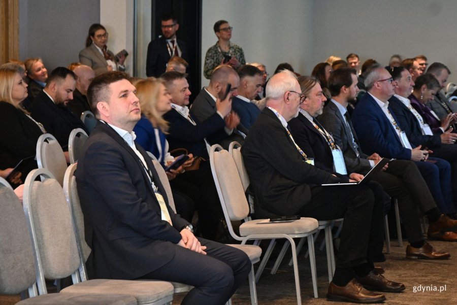 Wśr&oacute;d uczestnik&oacute;w pojawił się wiceprezydent Gdyni Maciej Zielonka (fot. Magdalena Starnawska)