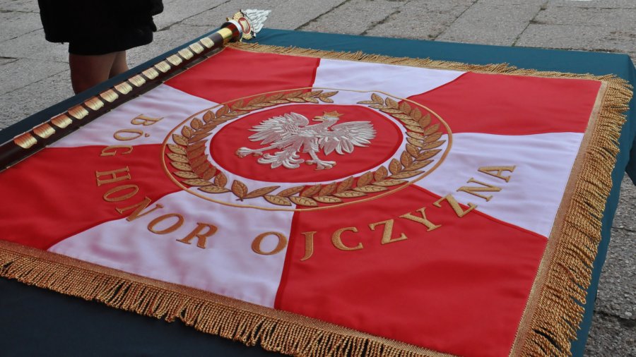 Sztandar dla Komendy Straży Pożarnej w Gdyni.