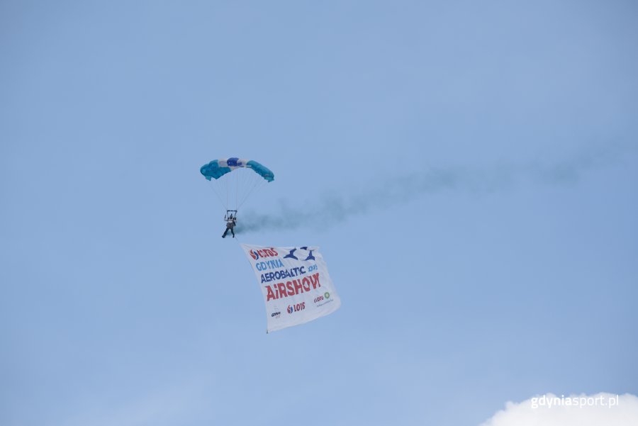 Drugi dzień LOTOS Gdynia Aerobaltic 2019 na gdyńskim lotnisku, fot. gdyniasport.pl