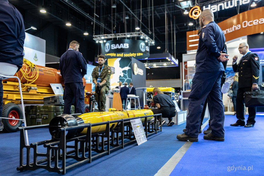 Strefa wystawców. Pierwszy dzień 23. Międzynarodowych Targów Morskich i Militarnych BaltExpo w AmberExpo (fot. Kamil Złoch)