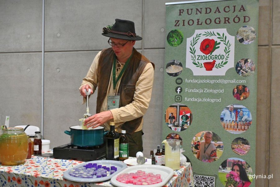 Fundacja Ziołogr&oacute;d