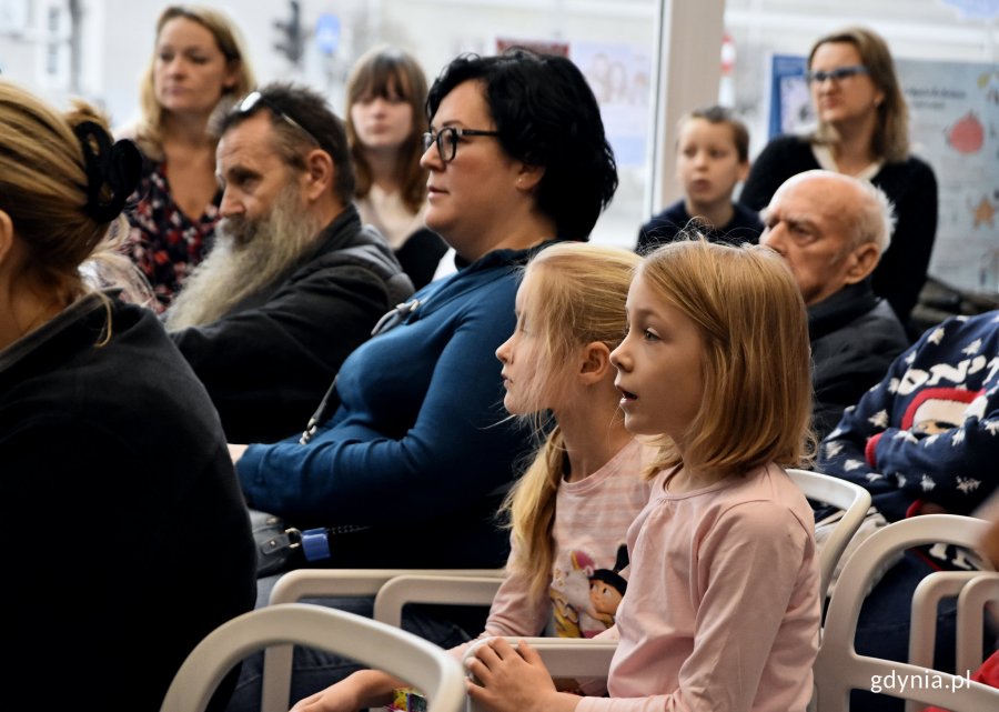 Spotkanie autorskie z autorkami książeczki „Ławeczka z widokiem na szczęście”, fot. Kamil Złoch